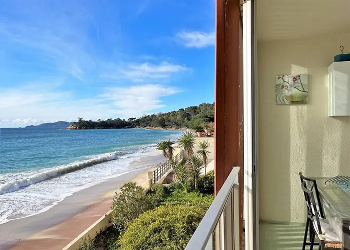 En Bord De 2 Pieces - 5 Couchages - - Fr-1-251-430 * Le Lavandou